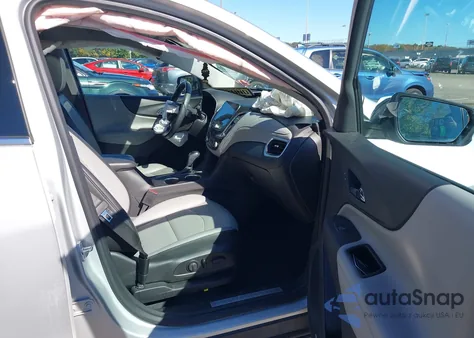2018 Chevrolet Equinox Premier z USA, uszkodzony, nr VIN 2GNAXVEVXJ6128392